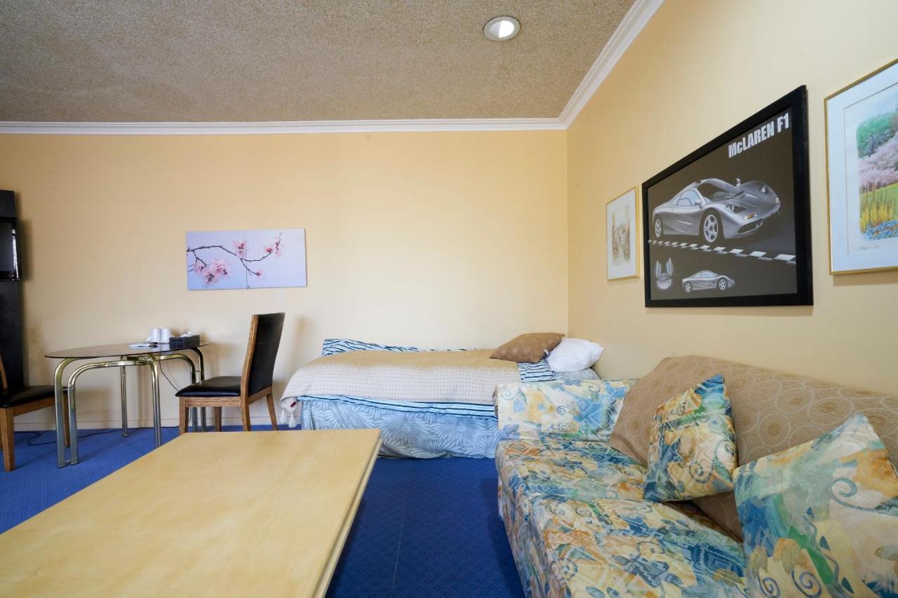 Aparthotel For Two 4*